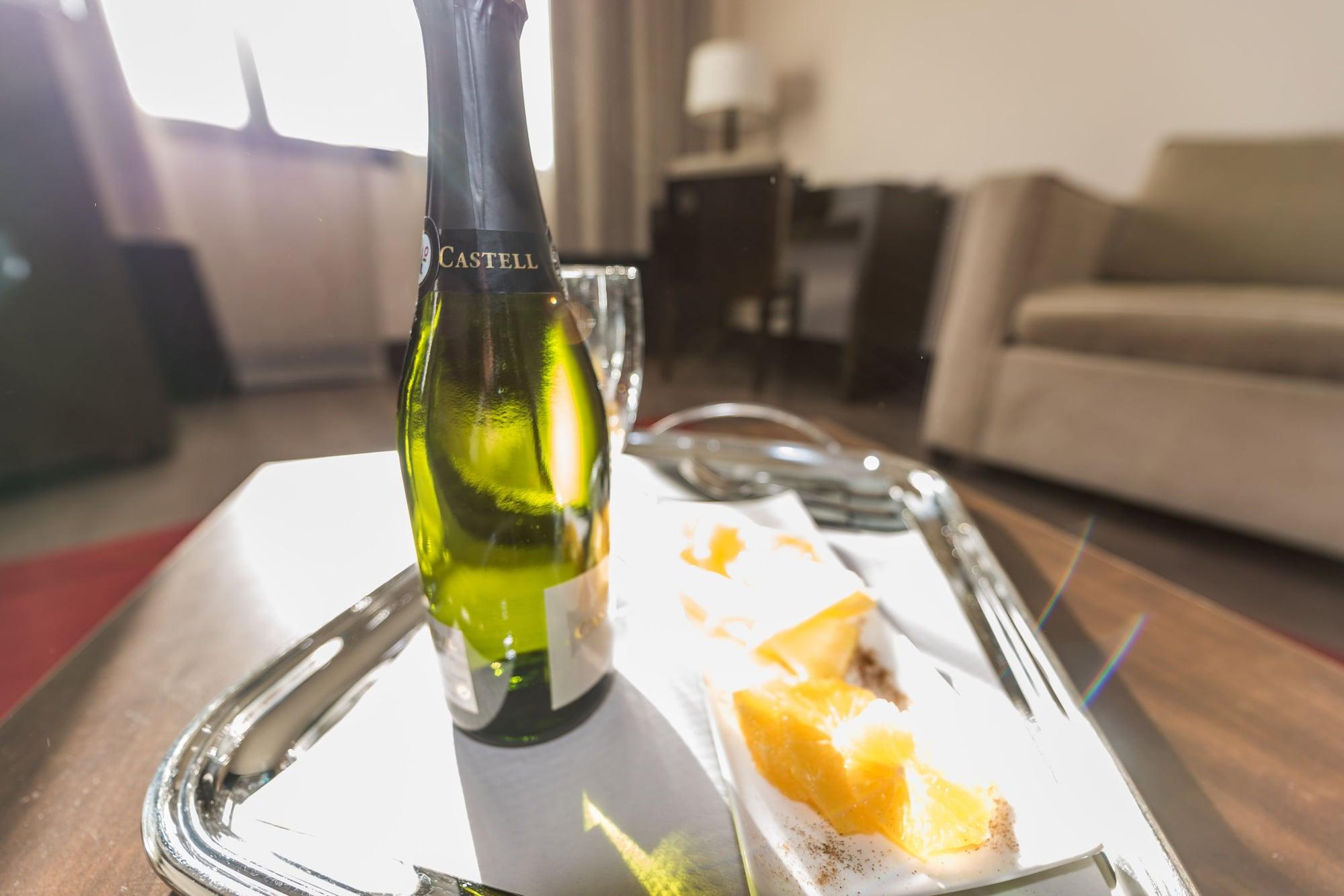 Hotel Mercader Madrid Kültér fotó