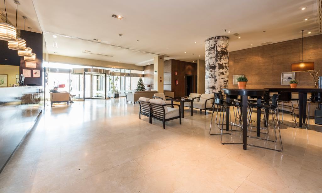 Hotel Mercader Madrid Kültér fotó