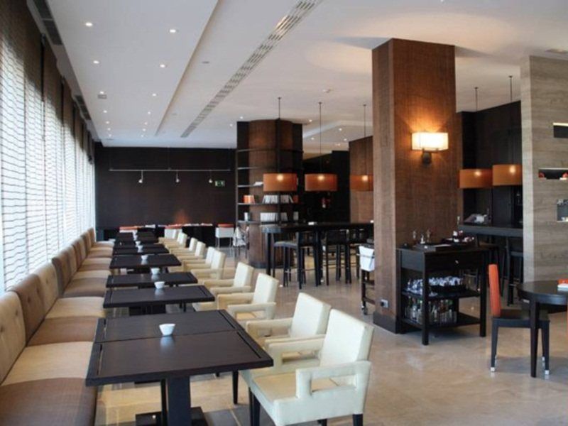 Hotel Mercader Madrid Kültér fotó